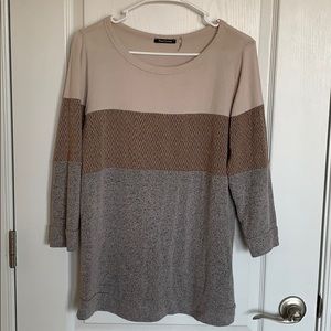 Tri-colored sweater